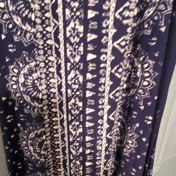 Dress - Picture 3 of 5